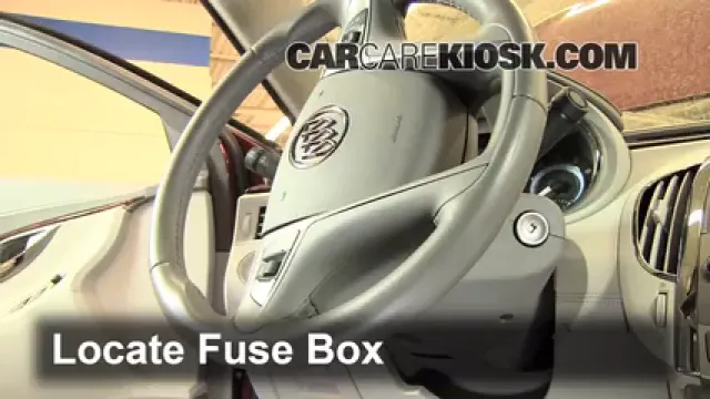 2011 Buick LaCrosse CX 2.4L 4 Cyl. Fusible (interior) Cambio